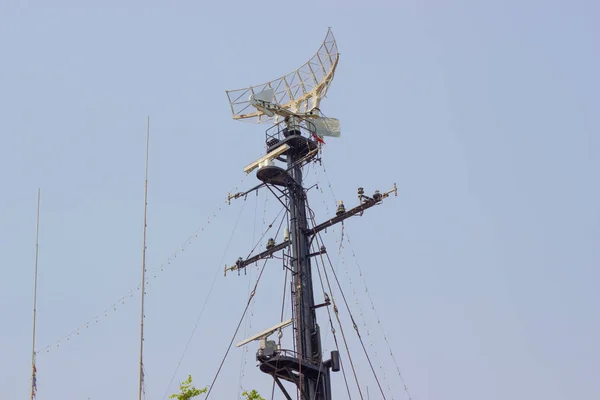 Velho Equipamento Navegação Radar Torre Rádio Navio Guerra Ásia Tailândia — Fotografia de Stock