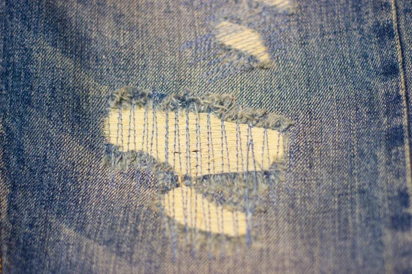 Jeans azules de mujer con diseño Falta, estilo, para texto de moda — Foto de Stock