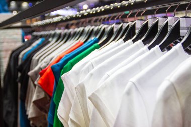 t-shirt erkek askıları moda mağaza stil Tayland için  