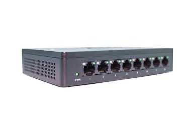 Siyah anahtar 8 port gigabit izole edilmiş beyaz arkaplan aygıtı ağ ve internet kırpma yolu