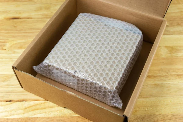 Burbujas Que Cubren Caja Por Envoltura Burbujas Para Productos Protección —  Fotos de Stock