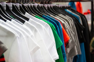 t-shirt erkek askıları moda mağaza stil Tayland için  