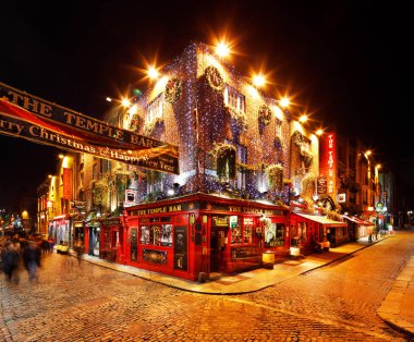 Temple Bar, meşgul bir gece hayatı alan Dublin, İrlanda