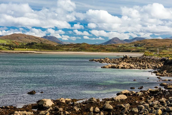 Idilic schilderachtige in de buurt van Connemara National Park, Co. Galway, Ierland — Stockfoto