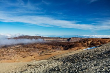 Teide Milli Parkı, Tenerife, Kanarya Adaları - Montana Blanca volkanik tırmanış Trail renkli toprak. 3718 m Teide tepeye kadar İspanya'nin bu doğa yürüyüşü yol uzun ve zorludur