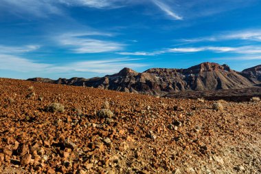 Teide Milli Parkı, Tenerife, Kanarya Adaları - Montana Blanca volkanik tırmanış Trail renkli toprak. 3718 m Teide tepeye kadar İspanya'nin bu doğa yürüyüşü yol uzun ve zorludur