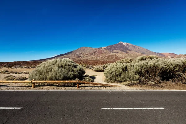 Alongamento Estrada Passando Pelo Parque Nacional Teide Tenerife Levando Montana — Fotografia de Stock