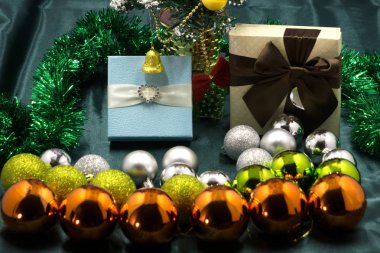 hediyeler Noel süsleri yuvarlak