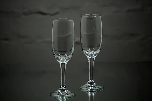 Два пустых бокала шампанского . — стоковое фото