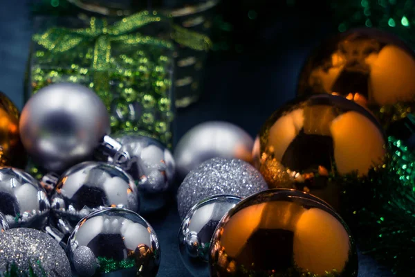 Textura borrosa del fondo de Navidad, árbol de Navidad, bolas, luz — Foto de Stock