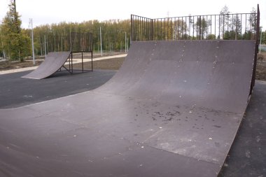 açık havada buz pateni sokak dışında somut bir skatepark paten Park.Extreme paten. Kaykaycı bir ekstrem spor mu.