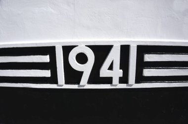 9 Mayıs Rus tatil Zafer Bayramı arka plan şablonu. Rusça çeviri Yazıt: 9 Mayıs. Zafer günü kutlu olsun. 1941 ve 1945 kırık numaraları