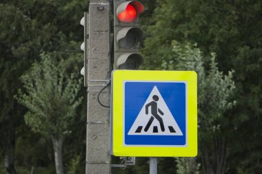 trafik ışıkları ile yeşil ışık yaktı.