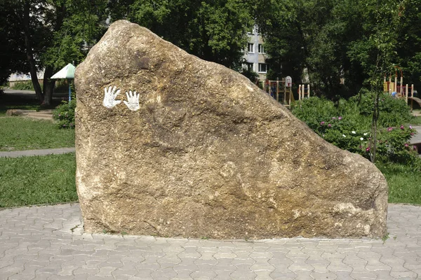 Big Stone pragnienia zauważył — Zdjęcie stockowe