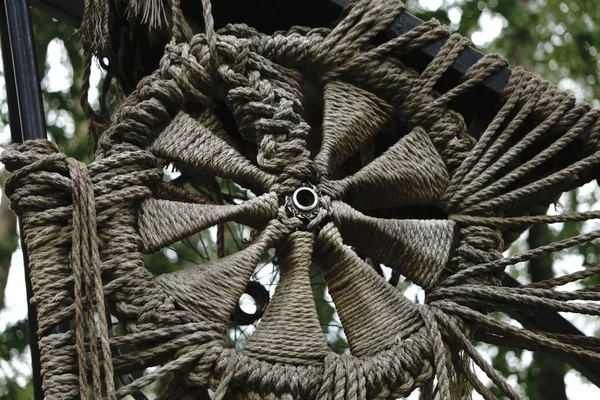 Nettoyer nouveau câble d'acier fil d'acier ou câble d'acier, tambour élingue de corde . — Photo