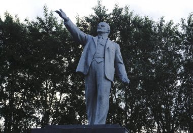 Rusya - Solikamsk üzerinde 10 Temmuz 2017: Lenin anıt