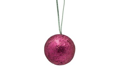 Beyaz arka plan üzerinde izole mor Noel top .
