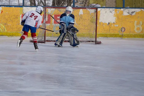 15 bir atış oyun sırasında düzenlenen sonra kaydeder .