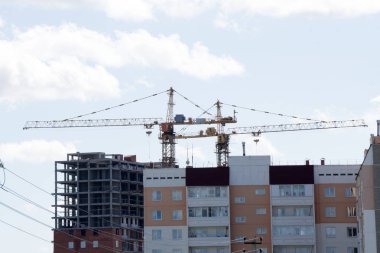 yakın yeni bir bina yapım aşamasındadır .