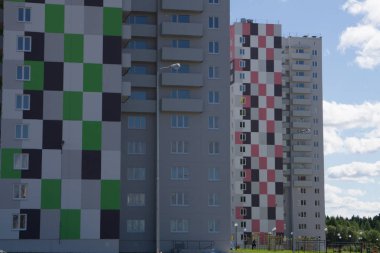 İki çok katlı konut forest yakınındaki .