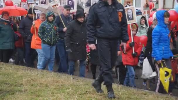 Banery Alei Bohaterów Parada Rosjanie Obchodzą Parady Dzień Zwycięstwa Rosja — Wideo stockowe