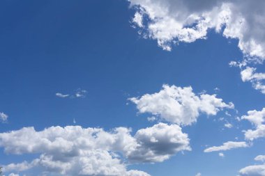 Mavi gökyüzü ozonu ısıtan meteoroloji manzara rengi .