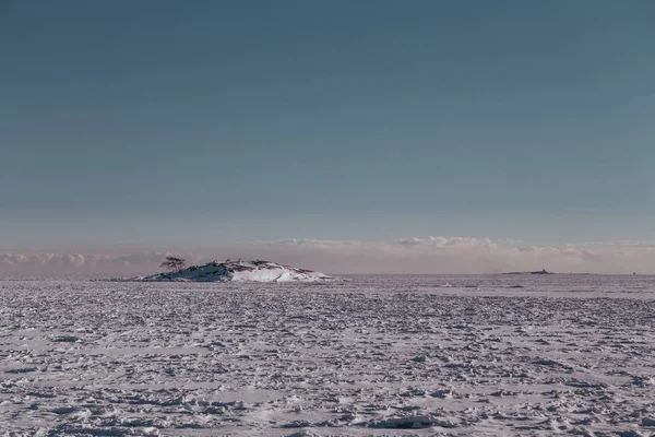 Vista sul mare in una giornata invernale — Foto Stock