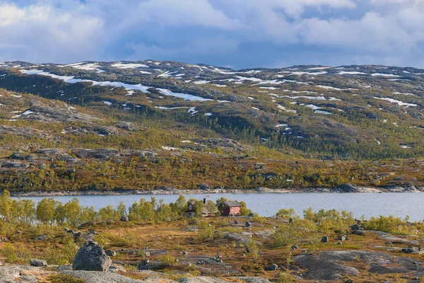 Norte da Noruega, vista do lado norueguês da fronteira em Riksgrensen, entre Narvik e Abisko — Fotografia de Stock