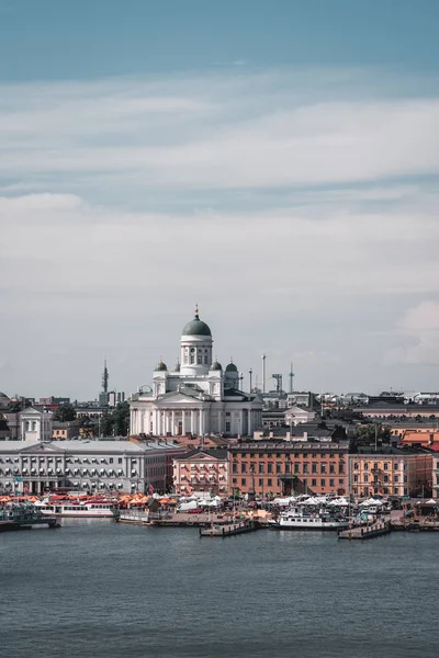 Helsinki Finland View of Kauppatori market square and the Cathedral — Stock Photo, Image