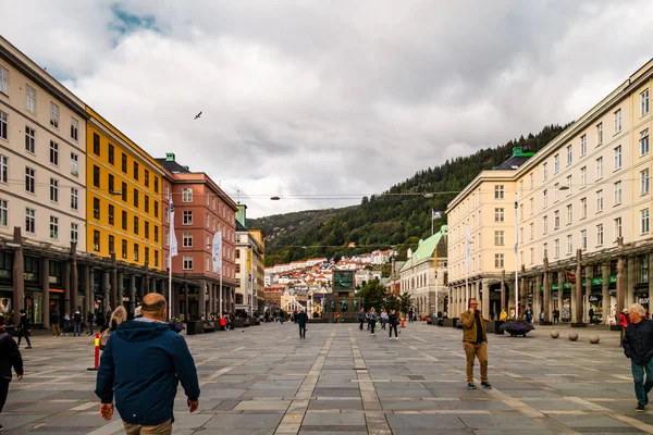Άποψη του Torgallmenningen η κεντρική πλατεία της πόλης του Bergen, Νορβηγία — Φωτογραφία Αρχείου