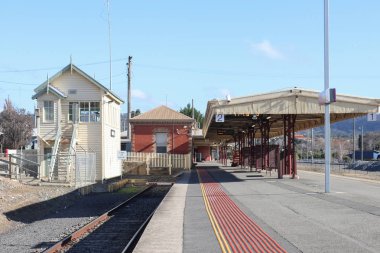1 ve 2 numaralı platformlar Ararat tren istasyonunda (1875)