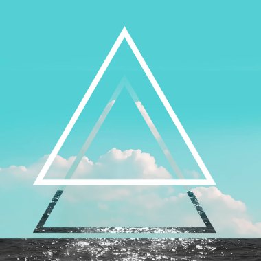 Deniz ve bulutlar üçgen ile