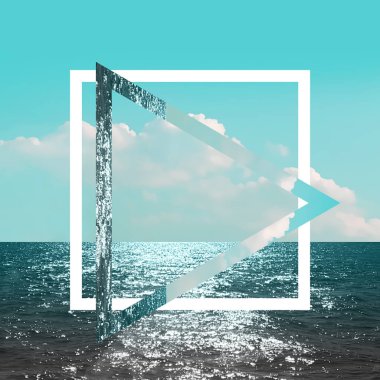 Deniz ve üçgen ve kare ile bulutlar