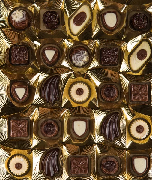 bir kutu çikolata şeker