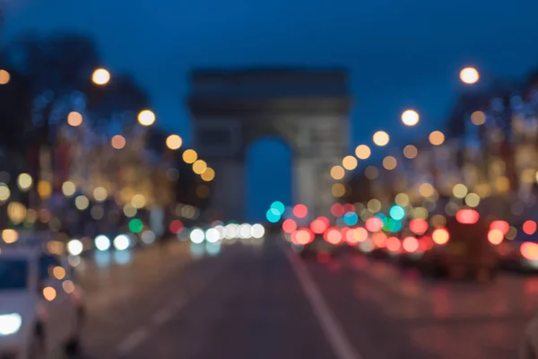 Avenue des champs Elysees caddesi Champs Elysées arc de kadar bulanık aydınlatma ile