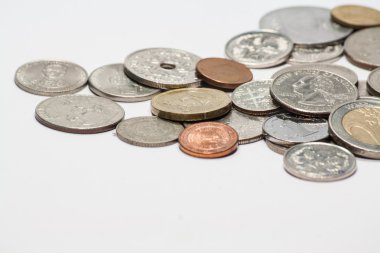 sikke üzerinde beyaz izole