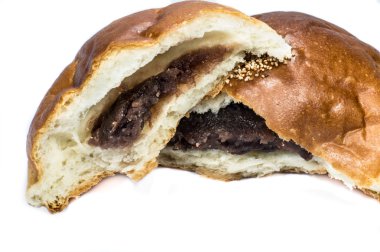 kırmızı fasulye ekmek.