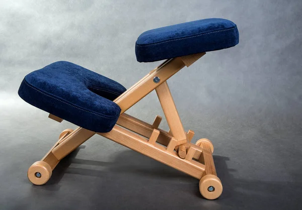 Cadeira Joelho Para Uma Sessão Saudável Joelho Cadeira Apoiar Suas — Fotografia de Stock