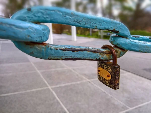 Lock Love Locked Thick Chain — Stock Photo, Image