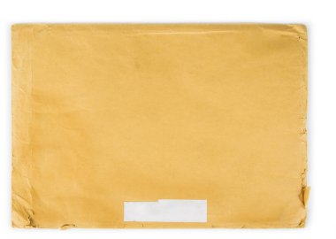 Eski, turuncu, buruşuk zarf beyaz üzerine