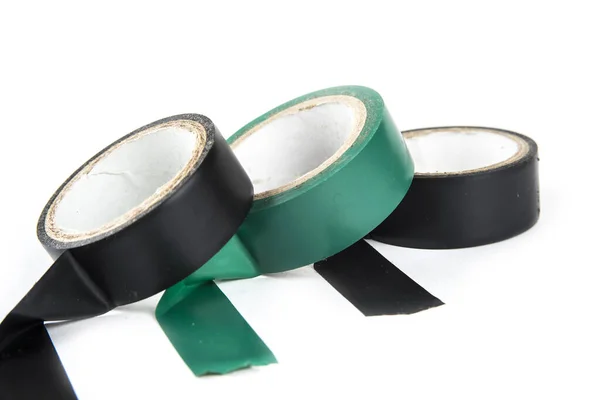 白の電気テープ黒と緑 — ストック写真