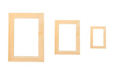 Beyaz arkaplanda boş ahşap çerçeveler