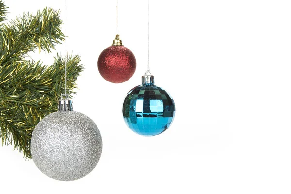Kerstballen Decoratie Een Witte Achtergrond — Stockfoto