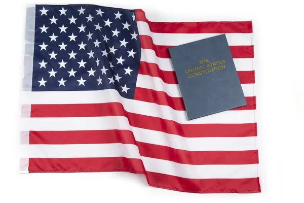 Bandera Americana Con Constitución Estadounidense Sagrada Biblia —  Fotos de Stock