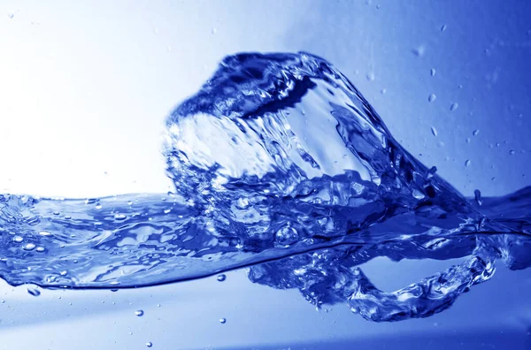 Świeża Woda Niebieskim Kolorze Koncepcja Czystości — Zdjęcie stockowe