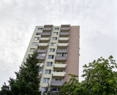 Apartman binası. Apartman mülkiyeti kavramı