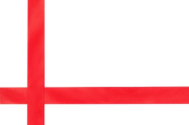 Beyaz arka planda kurdeleli kırmızı fiyonk