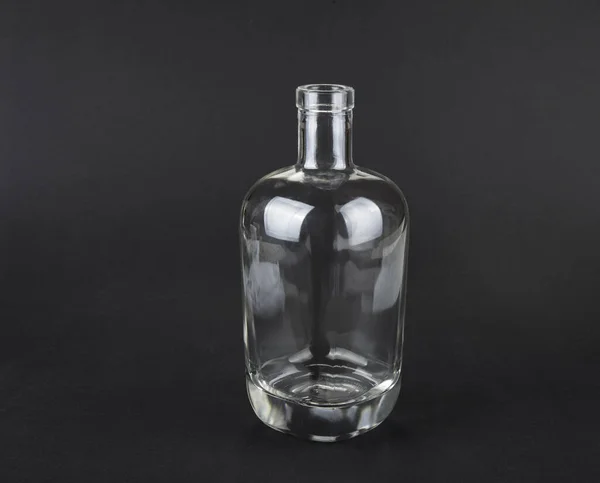 Порожня Пляшка Духу Чорному Тлі — стокове фото