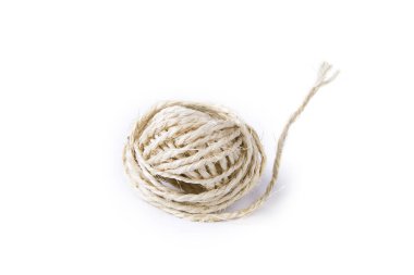 Beyaz arkaplandaki ip yumağı