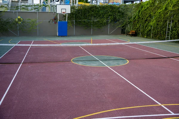 Теннисная Баскетбольная Площадка Курорте Занятий Спортом — стоковое фото